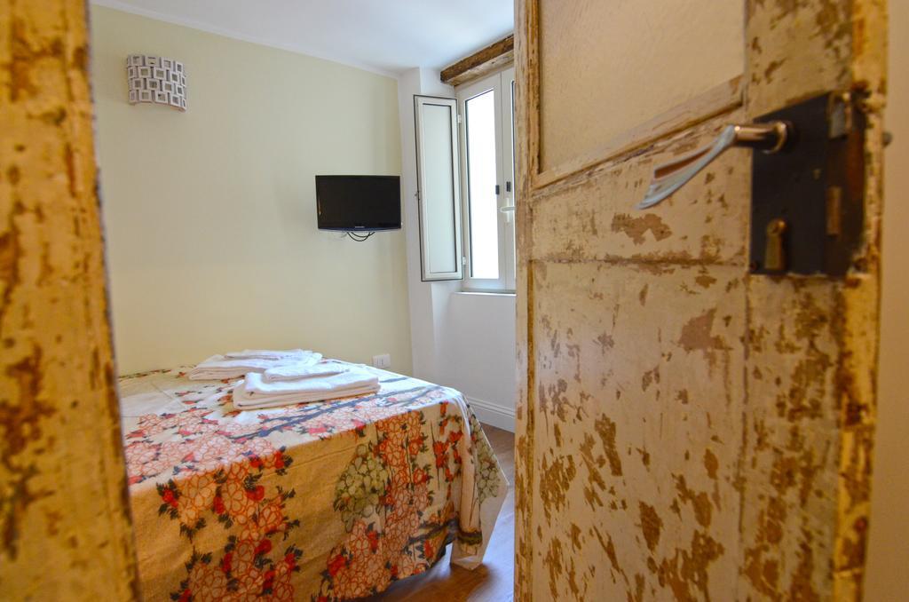 La Chiromante Nápoly Kültér fotó